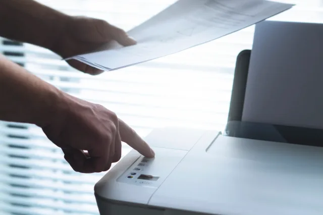 Free office documents printer image. Relevante Unterlagen für eine Anfrage sammeln